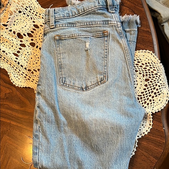 Women's Blue Jeans - Picture 1 of 3
